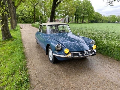 Citroen ID 19 P Bouwjaar 1963 'French Blue'