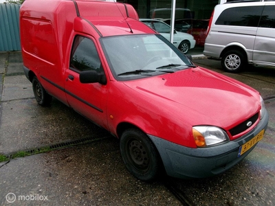 Ford Courier 1.8 Lynx DI