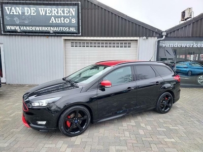 Ford Focus Wagon 1.5 EcoBoost Black Edition