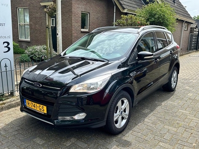 Ford Kuga 1.6 Titanium Airco/Navigatie/Alu wielen/Stoel