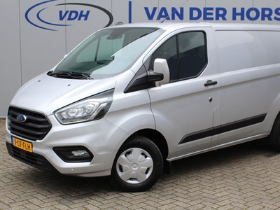 Ford Transit Custom 300 2.0-130pk TDCI L1H1 Trend. Trekgewicht 2.500kg ! Metallic lak, navigatie, telefoonvoorb., DAB radio, airco, camera, parkeersensoren v+a, winterpakket, lane- en side assist, bijrijdersbank, laadruimte betimmerd etc.