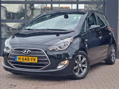 Hyundai ix20 1.4i Go! | Airco | Trekhaak | Stoel en stuurverwarming | PDC | LMV |