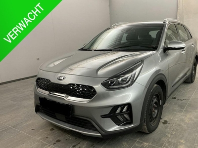 Kia Niro 1.6 GDi Hybrid DynamicPlusLine | Dodehoek herkenning, Digitaal Display, LED, Half leer, Navigatie, Parkeersensoren + Camera, zeer luxe!