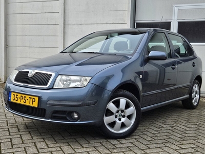 Škoda Fabia 1.4-16V Elegance /Dealer Onderhouden/Airco/Cruise!