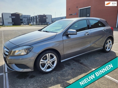 Mercedes-Benz A-klasse 180 Prestige,navi,stoelverw,cr control enz nez