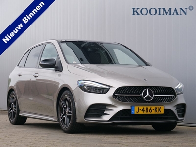 Mercedes-Benz B-Klasse 180 Business Solution 136pk AMG-line Automaat Camera / Trekhaak / Panoramadak / 18 Inch