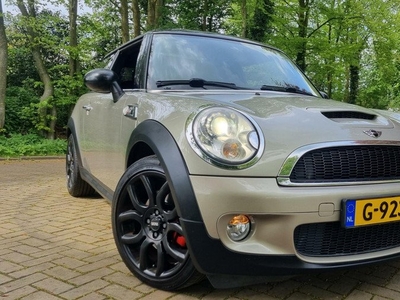 Mini Mini 1.6 Cooper S €5950,- 167483 KM- onderhoudshistorie aanwezig panoramadak-halfleer-2 sleutels airco-