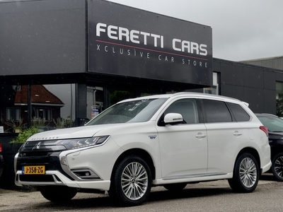 Mitsubishi Outlander 2.4 PHEV INTENSE AUTOM. LEDER CAMERA