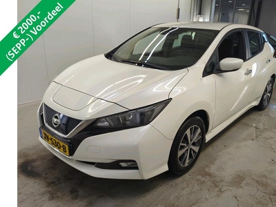 Nissan Leaf Acenta 40 kWh NL AUTO | STOELVERW | CAMERA |