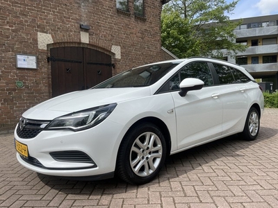 Opel Astra Sports Tourer 1.0 Online Edition