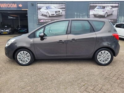 Opel Meriva 1.4 Turbo Design Edition 122.595 Kilometer n.a.p - Airco - Cruise - Bluetooth/handsfree - Navi - L.m velgen - v+a Pdc