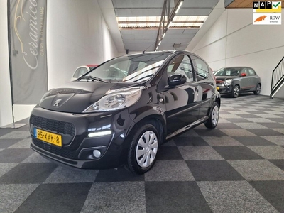 Peugeot 107 2012. Envy Edition. MET SLECHTS 50.000 km NAP