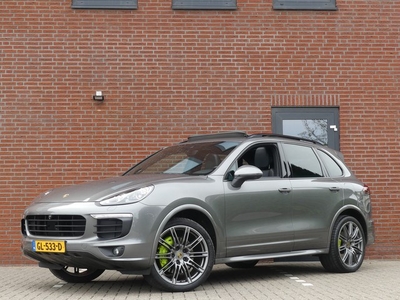 Porsche Cayenne 3.0 S E-Hybrid / Full options! (bj 2015)