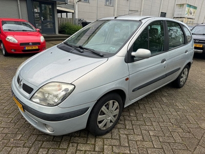 Renault Scénic 1.6-16V Air