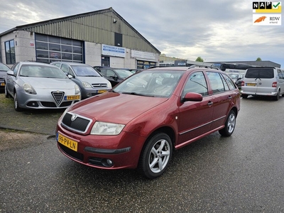 Skoda Fabia Combi 1.4-16V Elegance Airco Bj:2005 NAP!