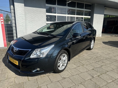 Toyota Avensis wagon 1.8 VVTi Business Trekhaak Navigatie Centrale Deurvergrendeling Mooie Auto