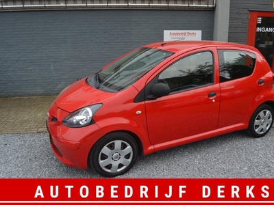 Toyota Aygo 1.0-12V Stuurbekrachtiging Jaar APK Garantie