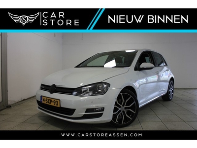 Volkswagen Golf 1.6 TDI Highline BlueMotion / NAV / PDC /