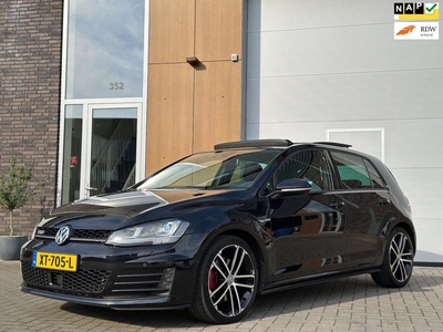 Volkswagen Golf 2.0 TDI GTD | Sport & Sound |