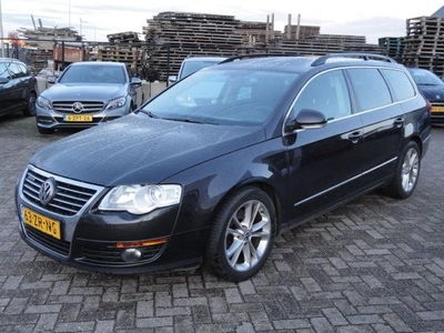 Volkswagen Passat Variant 1.9 TDI BlueMotion Met ECC-NAVIG-ELEKTR PAKKET-TREKHAAK