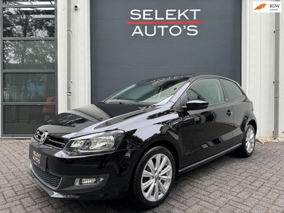 Volkswagen Polo 1.2 12V Style Panoramadak/Airco/RNS 310/Navigatie/Stoelverwarming/16 Inch/Elekt Ramen/Elekt Spiegels/Apk 05-2025