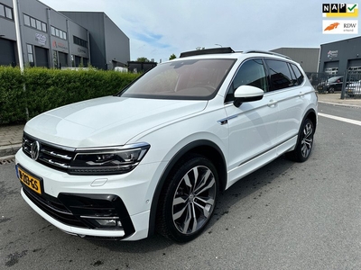 Volkswagen Tiguan Allspace 1.5 TSI Highline 3 X R-LINE DSG 2020 BTW/ORG NL/PANO/VISUAL COCKPIT/ADAP CRUISE/LED/LINE ASSIST/UNIEK!!