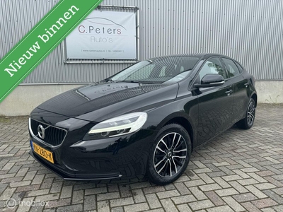 Volvo V40 VERKOCHT 2.0 T2 Nordic+ 2016 / Facelift / 30.000km! NAP / Dealeronderhouden / Navigatie / Stoelverwarming / LED koplampen