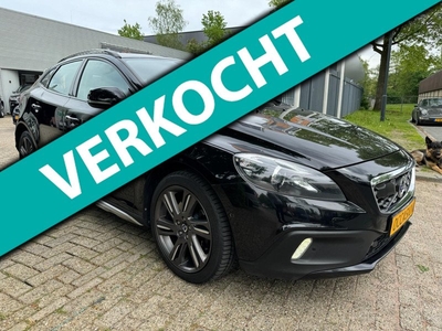 Volvo V40 Cross Country 2.5 T5 momentum 254 pk, 126.285 km, 1e eigenaar, dealer onderhouden, trekhaak, cruise, navi, elec pakket