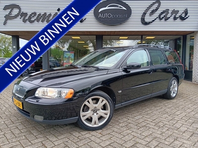 Volvo V70 2.0T Edition II|LEER,CLIMATE|CRUISE|ZEER NETJES|RIJDT ALS NIEUW