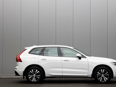 Volvo XC60 | T4 Momentum Pro | Adaptieve cruise control | Lage km stand | Winterpack | Elektrische trekhaak |