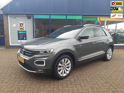 VOLKSWAGEN T-ROC 2.0 TSI 4Motion Sport ALL-IN PRIJS DSG|Trekhaak|Camera|Virt.cockpit|Stoelverw.|Panoramadak|Adaptieve cruise