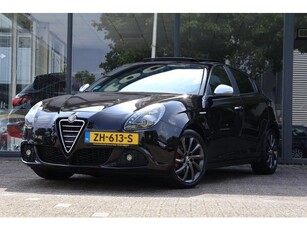 Alfa Romeo Giulietta VERKOCHT PanoNaviLeder