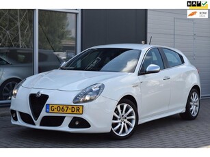 Alfa Romeo Giulietta 1.4 T Distinctive Xenon ½ Leder