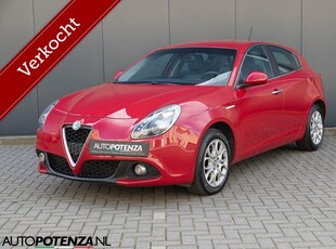 Alfa Romeo Giulietta 1.4 Turbo 120PK Leder PDC DAB radio