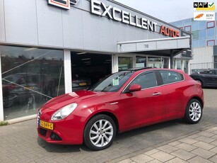 Alfa Romeo Giulietta 2.0 JTDm Distinctive-Automaat-Pano dak