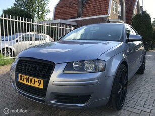 Audi A3 Sportback 1.6 FSI Attraction Pro Line