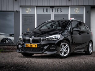 BMW 2-serie Active Tourer 218i AUT8 M-Sport Org.NL I 1e-eig. I Trekhaak I HUD I Camera I Elek.achterklep