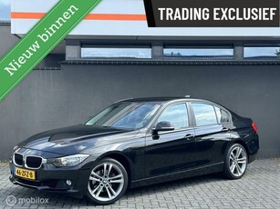 BMW 3-serie 320i Executive / Navi / Clima / 184pk / Boeken