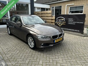 BMW 3-serie 320i High Executive nieuwstaat