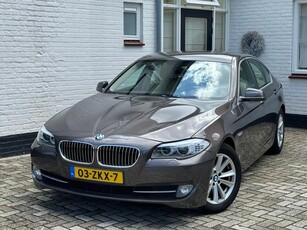 BMW 5-serie 520i Aut High Executive Navigatie Lederen