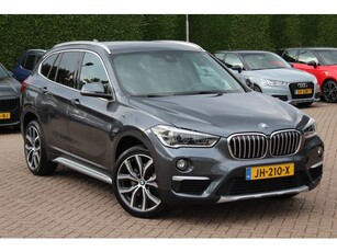 BMW X1 sDrive20i High Exe. / Head-up / Leder / Navigatie /