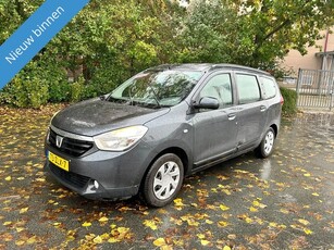 Dacia Lodgy 1.2 TCe Lauréate 7p. NETTE AUTO EN AIRCO PLUS 7