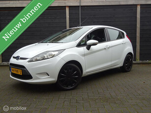 Ford Fiesta 1.25 Limited Airco / elektr. ramen / cv. afst. / 105.686KM!!!!