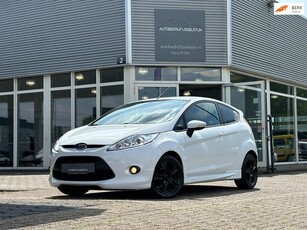 Ford Fiesta 1.4 St Line Titanium / Airco / Spoiler Pakket.