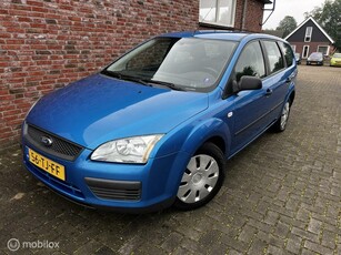 Ford Focus Wagon 1.6-16V Futura