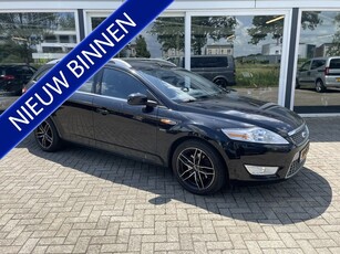 Ford Mondeo Wagon 2.5-20V Titanium 50% deal 2.975,- ACTIE