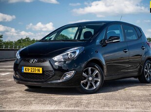 Hyundai Ix20 1.4i 90pk Go! | Airco/clima | Cruise | Camera | Navi | Trekhaak |Hoge instap | LM velgen | 4 seizoenenbanden |