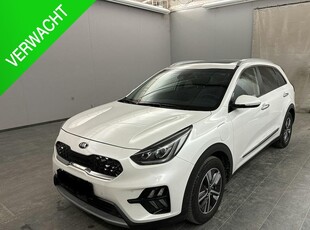 Kia Niro 1.6 GDi PHEV ExecutiveLine | Panoramadak, Stoel ventilatie, Elektr. stoelen, Dodehoek detectie, Vol leder, Digitaal display, Privacy Glass, zeer luxe!