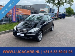 Mercedes-Benz A-klasse 200 Avantgarde 2X SLEUTEL + BOEKJES