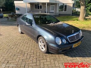 Mercedes CLK-klasse Coupé 200 Avantgarde 